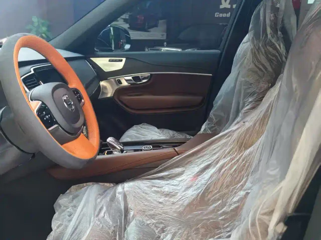 Volvo XC90 — Фото автомобиля 5