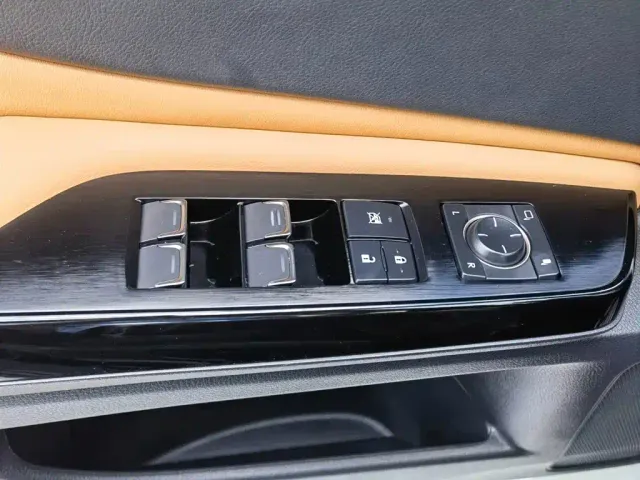 Lexus ES — Фото автомобиля 30