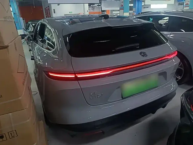 Nio ET5 Touring — Фото автомобиля 4