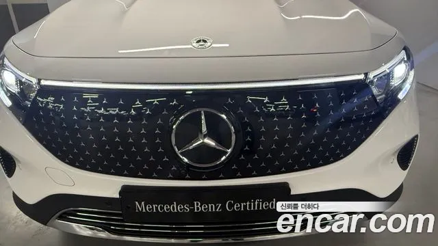 Mercedes-Benz EQB — Фото автомобиля 12