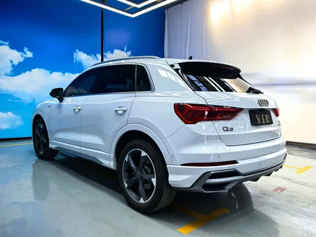 Audi Q3 — Фото автомобиля 6