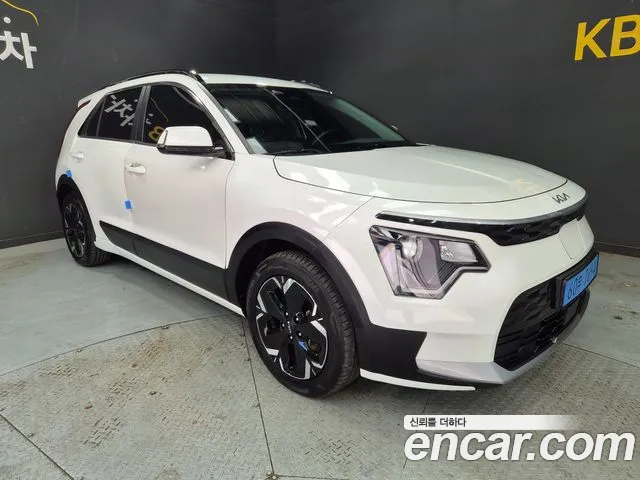 Kia Niro — Фото автомобиля 3