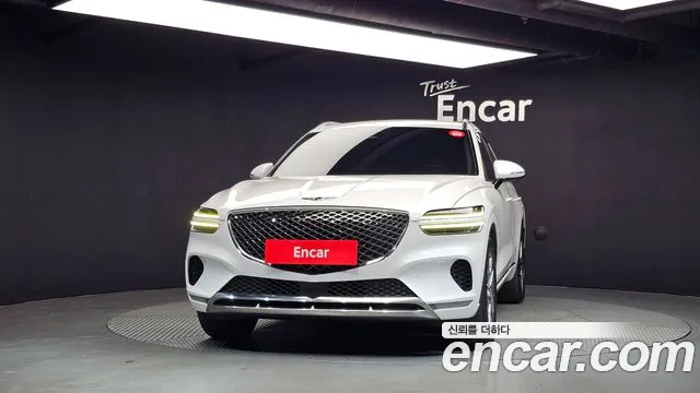 Genesis GV70 — Фото автомобиля 3