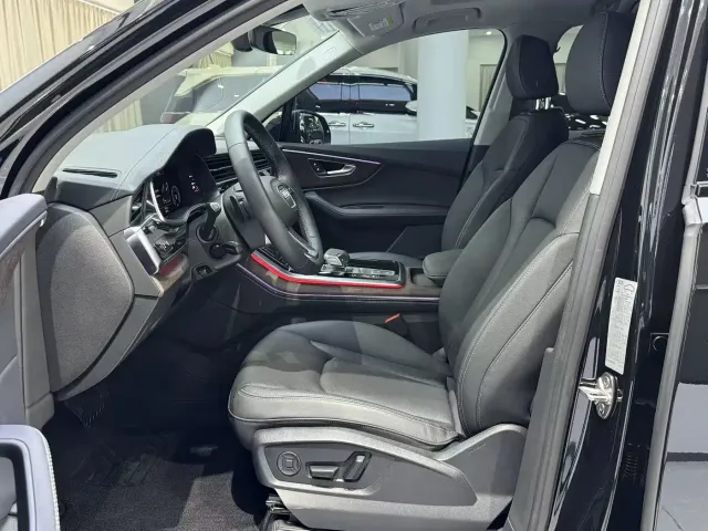 Audi Q7 — Фото автомобиля 11