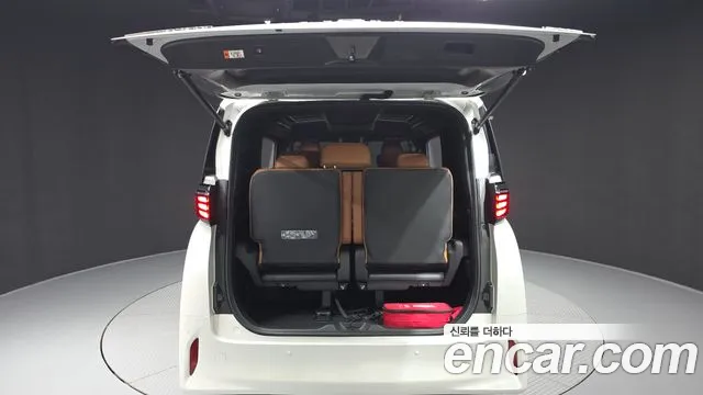 Toyota Alphard — Фото автомобиля 20
