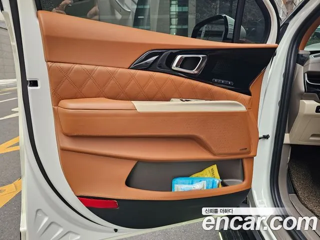 Kia Carnival Generation 4 — Фото автомобиля 10