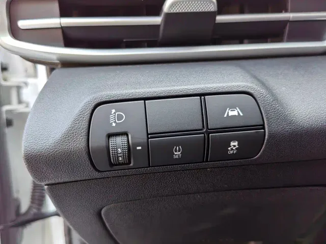 Hyundai Elantra — Фото автомобиля 16