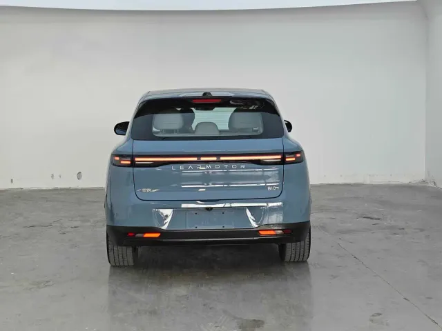 Leapmotor B10 — Фото автомобиля 8