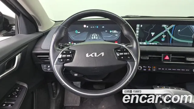 Kia EV6 — Фото автомобиля 13
