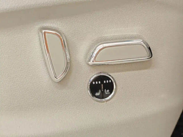 Buick Buick GL8 2022 ES Landmark 653T Comfort — Фото автомобиля 18