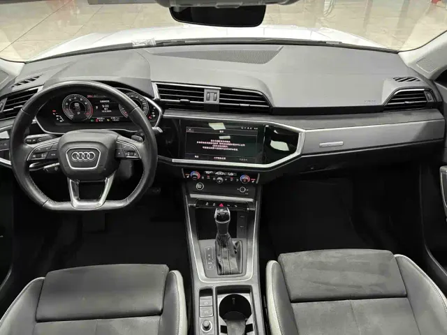 Audi Q3 — Фото автомобиля 8
