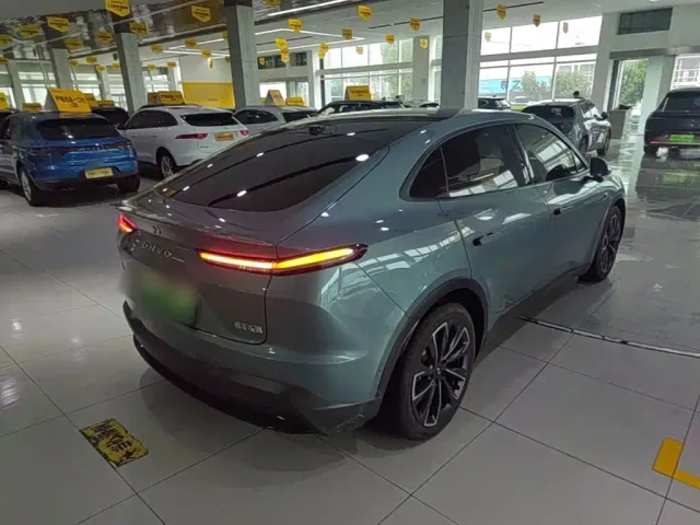 Onvo L60 — Фото автомобиля 4