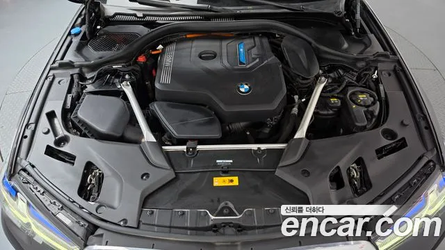 BMW 5 Series G30 — Фото автомобиля 9