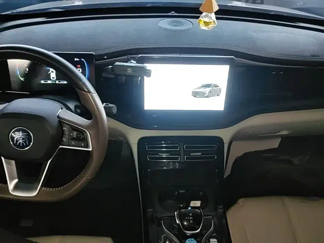 BYD Qin PLUS — Фото автомобиля 9