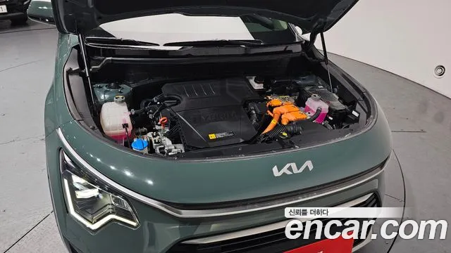 Kia Niro The All New Niro Signature — Фото автомобиля 6