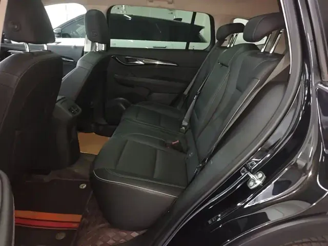 Buick Envision Plus — Фото автомобиля 16