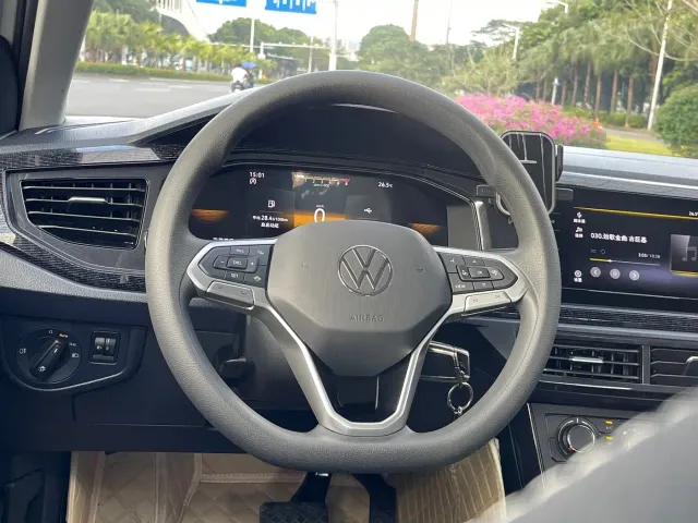 Volkswagen Lavida — Фото автомобиля 6