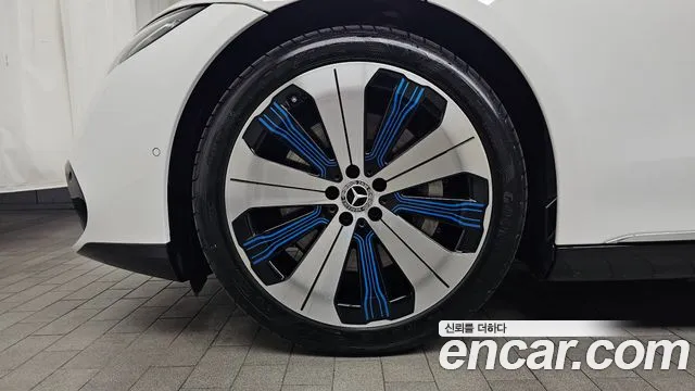 Mercedes-Benz EQS — Фото автомобиля 5