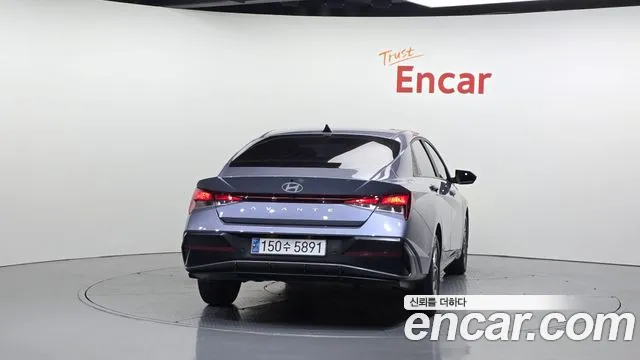 Hyundai AVANTE Новый Avante (CN7) — Фото автомобиля 4