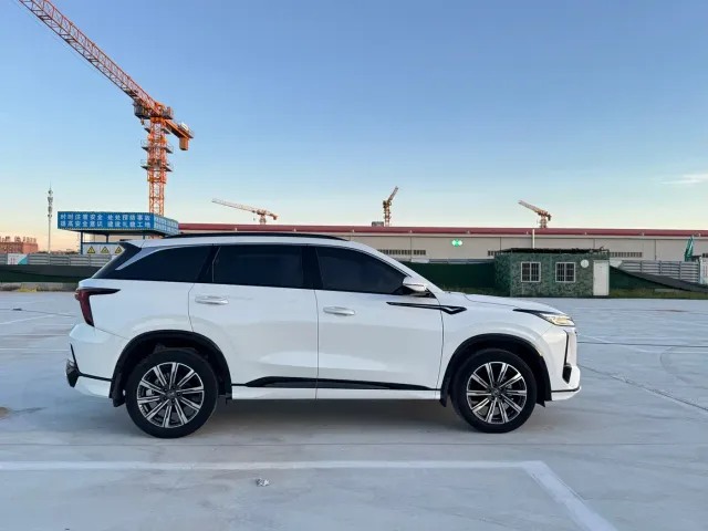 Changan CS75 Plus — Фото автомобиля 4
