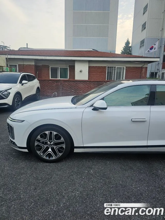 Hyundai Grandeur GN7 — Фото автомобиля 11