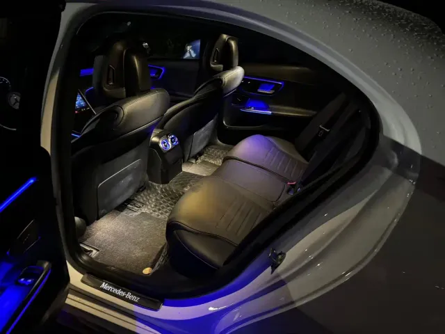 Mercedes-Benz C-Class — Фото автомобиля 8