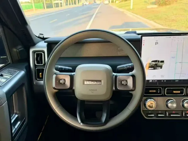 iCAR V23 — Фото автомобиля 7