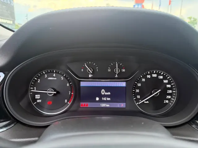 Buick Regal — Фото автомобиля 6