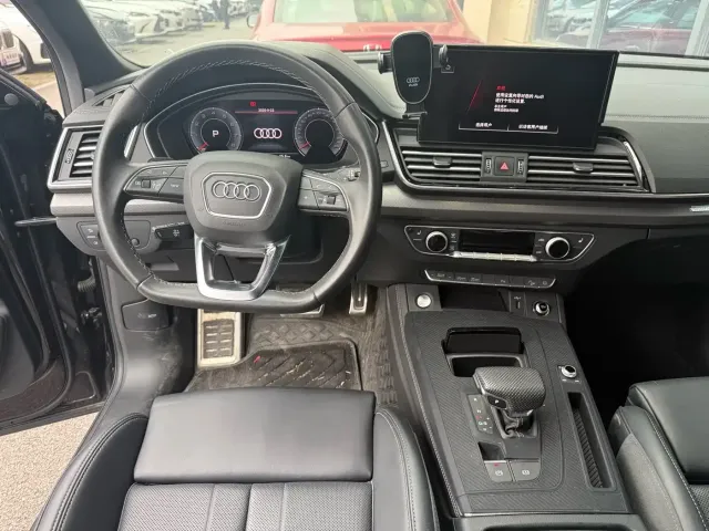 Audi Q5L — Фото автомобиля 6