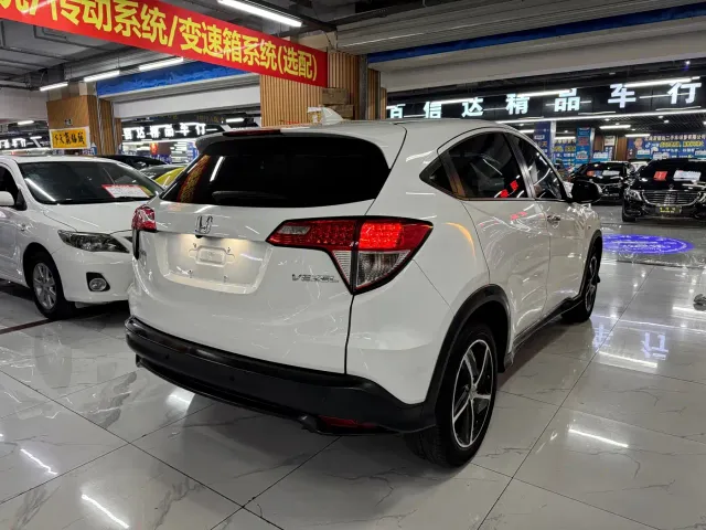 Honda Vezel — Фото автомобиля 8