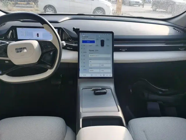 Geely Galaxy L6 — Фото автомобиля 12