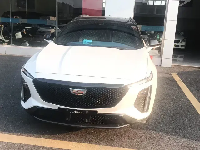 Cadillac GT4 — Фото автомобиля 2