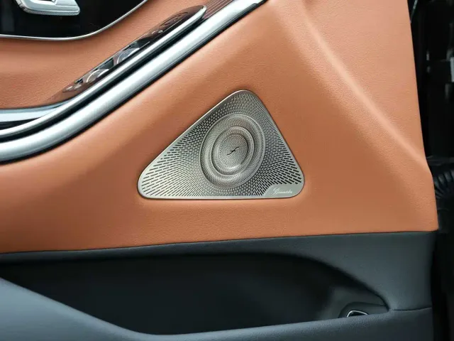 Mercedes-Benz S-Class — Фото автомобиля 9