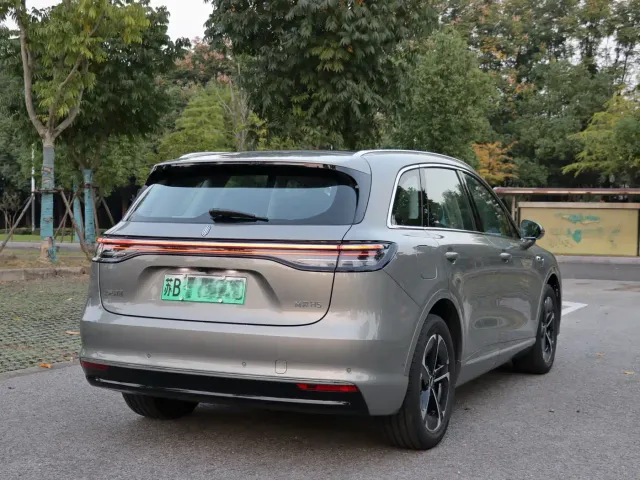 Shangjie SUV — Фото автомобиля 3