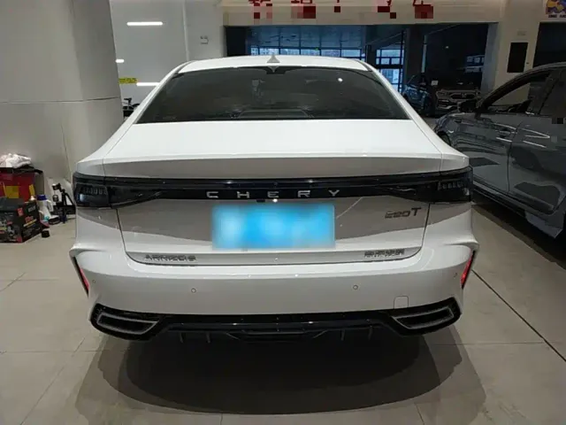 Chery Arrizo 8 — Фото автомобиля 5