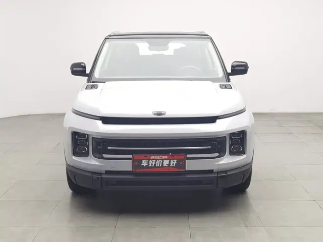 Geely ICON — Фото автомобиля 3