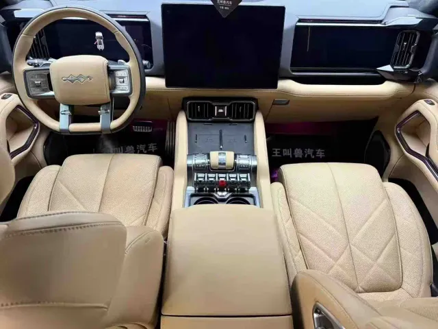BYD FangChengBao Leopard 8 — Фото автомобиля 4