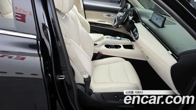 Genesis GV70 2.5T Бензин AWD — Фото автомобиля 4