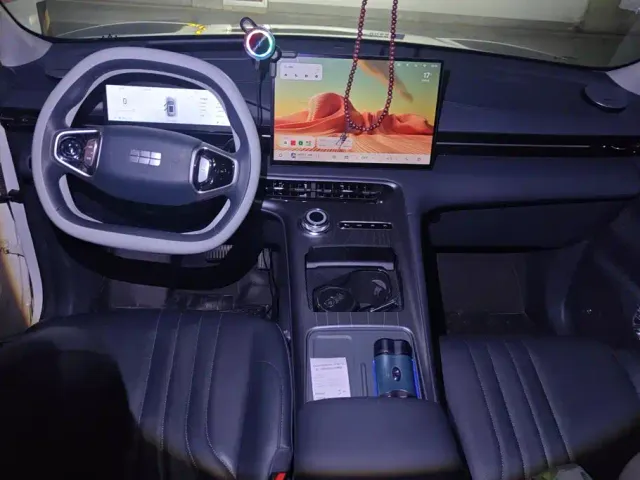Geely Galaxy E5 — Фото автомобиля 12