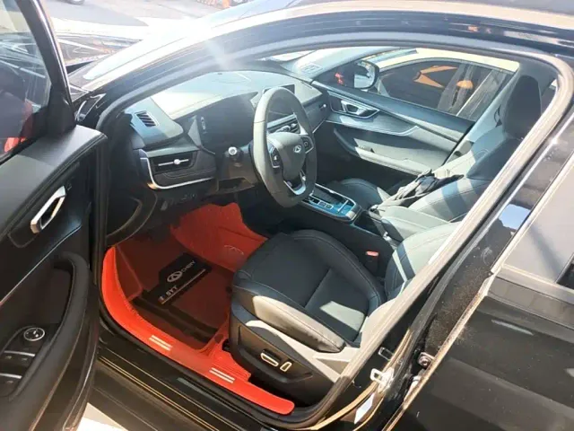 Chery Tiggo 8 — Фото автомобиля 15