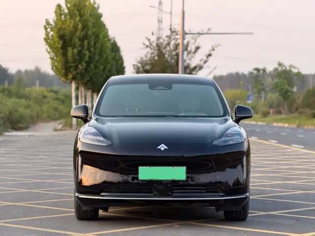 GAC Hyptec HT — Фото автомобиля 2