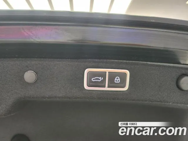 Hyundai Grandeur GN7 — Фото автомобиля 14