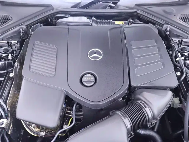 Mercedes-Benz E-Class — Фото автомобиля 24
