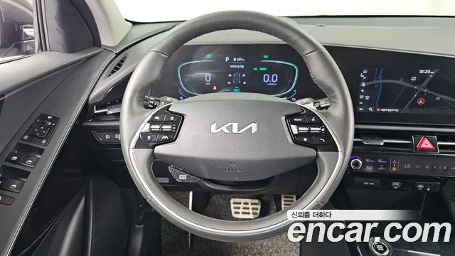 Kia Niro The All New Niro Signature — Фото автомобиля 12