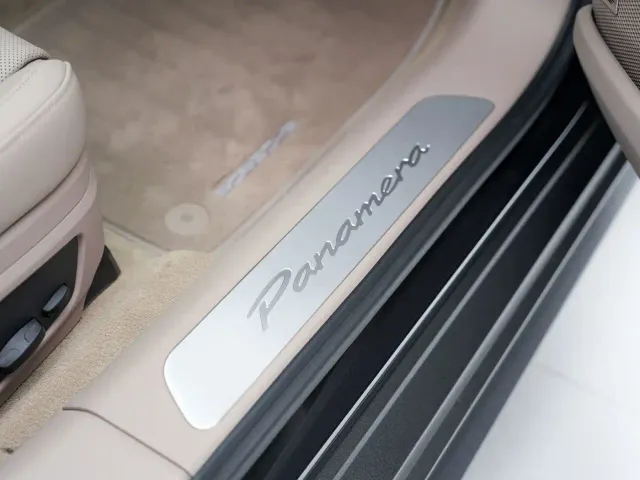 Porsche Panamera — Фото автомобиля 18