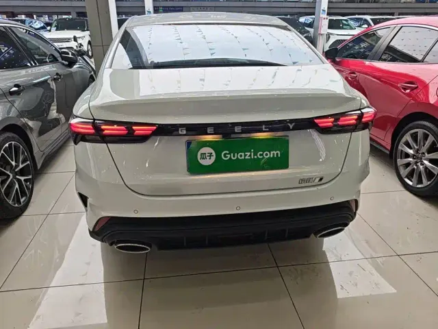 Geely Binrui — Фото автомобиля 5