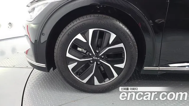 Kia EV6 — Фото автомобиля 5