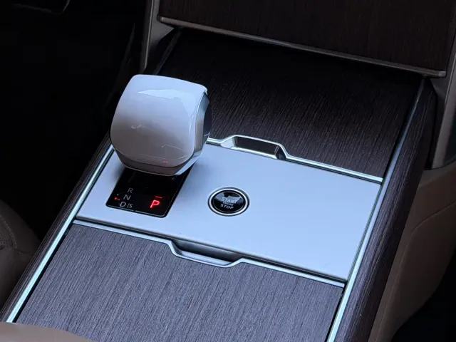 Land Rover Range Rover — Фото автомобиля 16