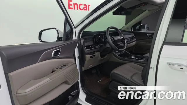 Kia Carnival — Фото автомобиля 17