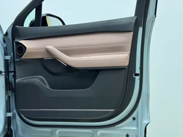 Nio EC6 — Фото автомобиля 16